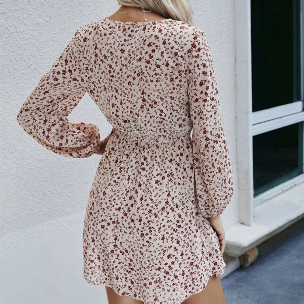 Boho apricot floral print tie neck mini dress - Picture 3 of 12